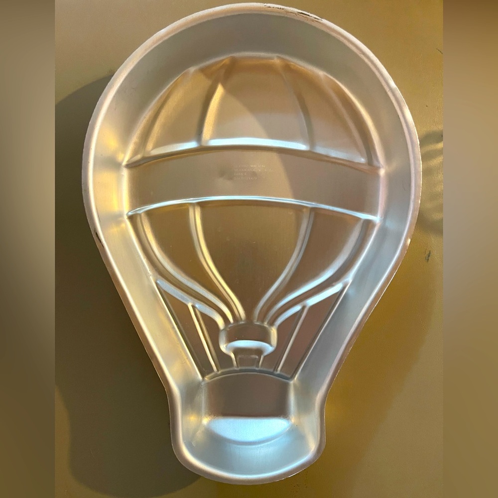Wilton Hot Air Balloon cake pan